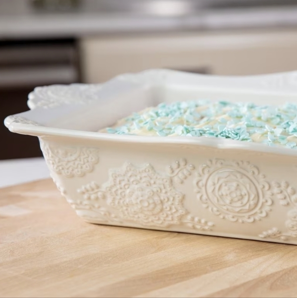 Mila 13x9 Baking and Serving Dish with Storage Lid Cashmere White